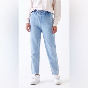PacSun Paperbag Waist Mom Jeans - Size Medium
